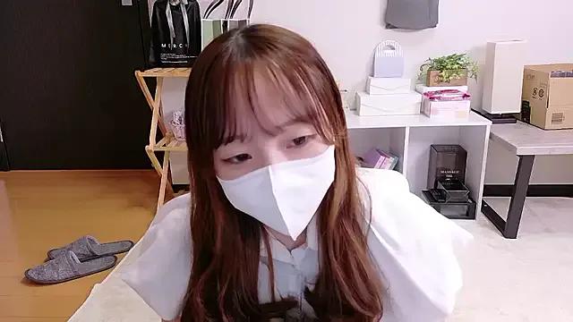 saku_sakura_ on StripChat