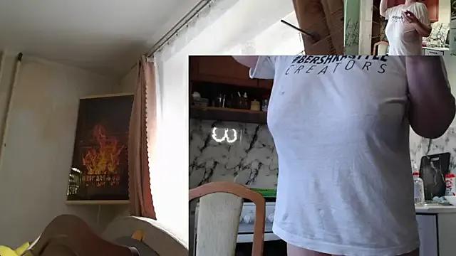 Sakura_Green on StripChat