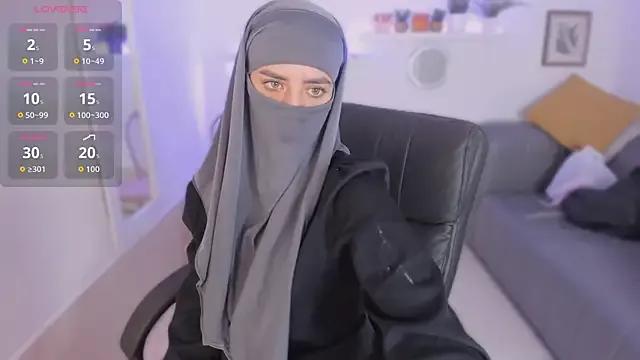 salma_arabicc on StripChat