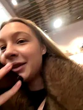 SashaCatt — Masturbation+pinching nipples 