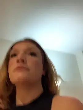 Seturselfonfire on StripChat