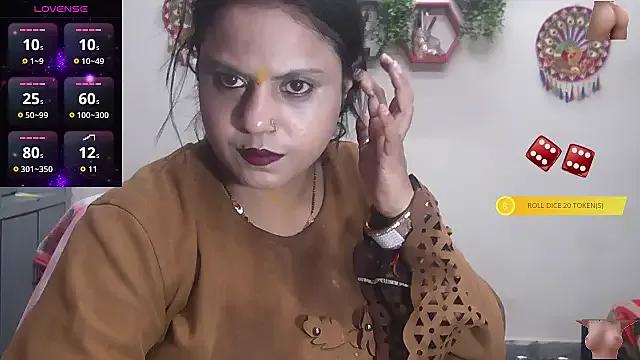 Sexy_komolika on StripChat