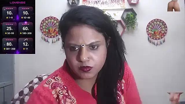 Sexy_komolika on StripChat