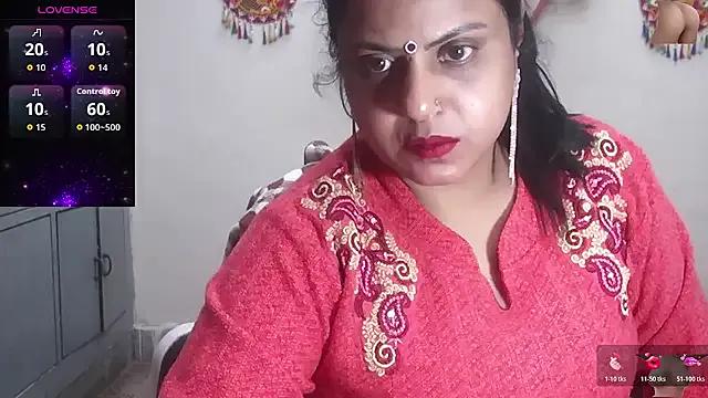 Sexy_komolika on StripChat