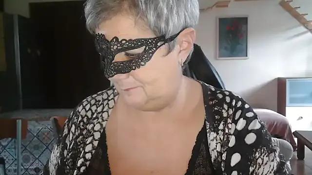 simona60 on StripChat