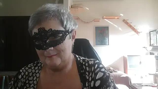 simona60 on StripChat