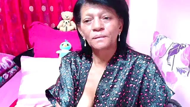 SLUTTYROXY on StripChat