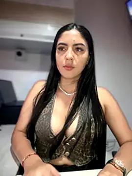 Sofia_Collins- on StripChat