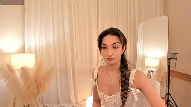 softly_bold on StripChat