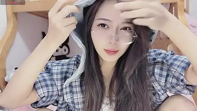 Sue101010 on StripChat