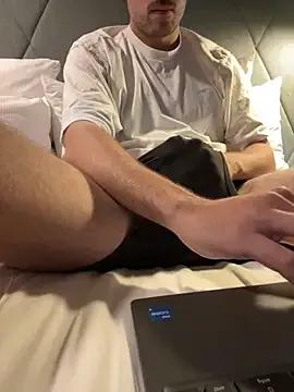 taallguyy_196 on StripChat