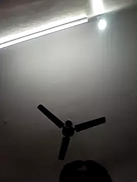 Tamil-Meenu12 on StripChat