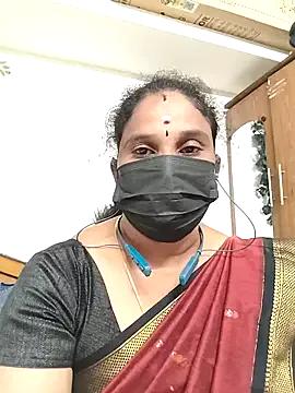 Tamil_Aathira on StripChat