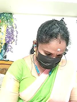 Tamil_Aathira on StripChat