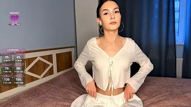 TariDehay on StripChat