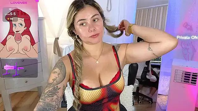 Tawny_cox on StripChat