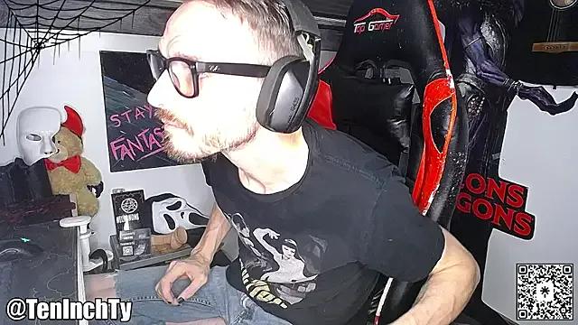 teninchty on StripChat
