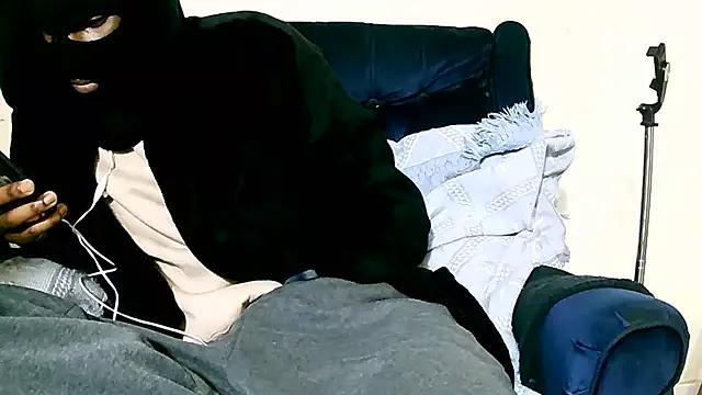 thirdlegZA on StripChat