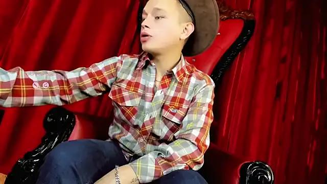 Tim_wolf on StripChat