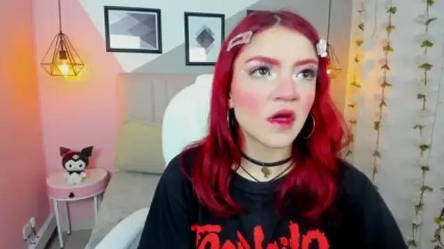 Tiny__Emmy on StripChat