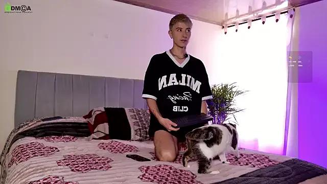 tivendann on StripChat