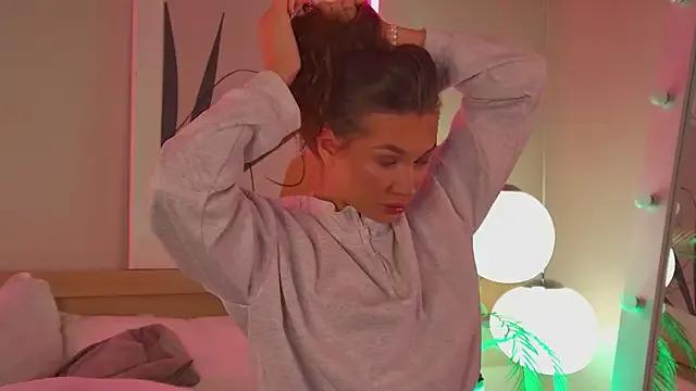 ViolaFlirt on StripChat