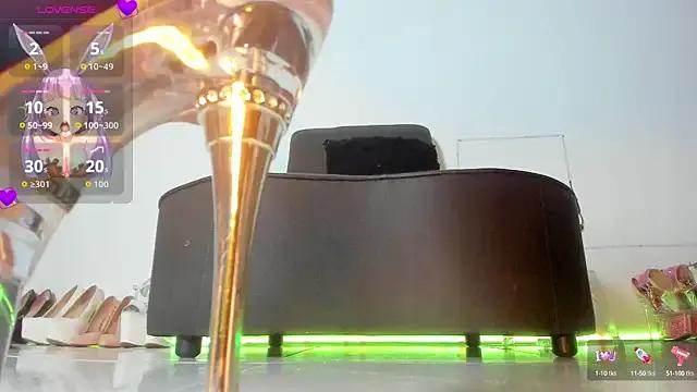 violetmontan on StripChat