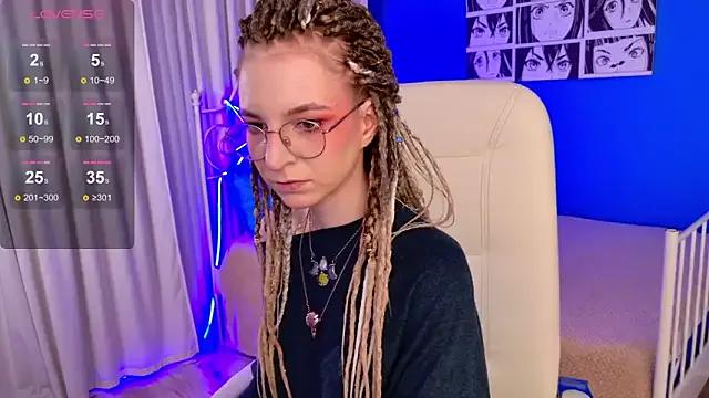 VioletShine on StripChat