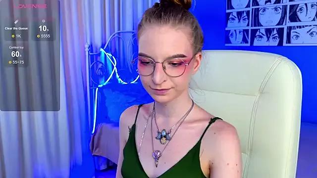 VioletShine on StripChat