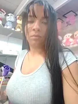 VivienAndClark on StripChat