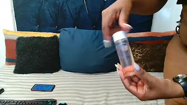 xTALLSEXYBUMx on StripChat