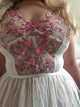 xxcurvyjessiexx on StripChat