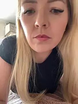 xxcurvyjessiexx on StripChat