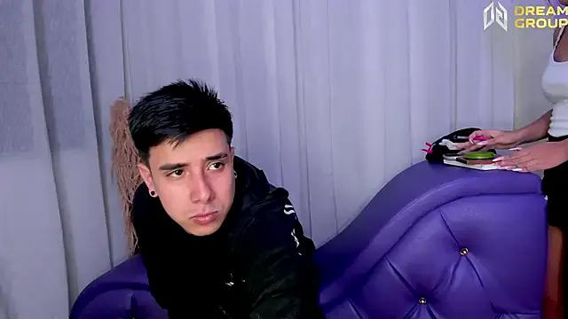 Yourslust_ on StripChat