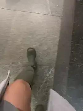 ZhenjaPoledance on StripChat